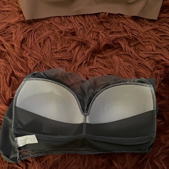 Intimates 3pack of wireless lace bras in size large - Picture 7 of 7